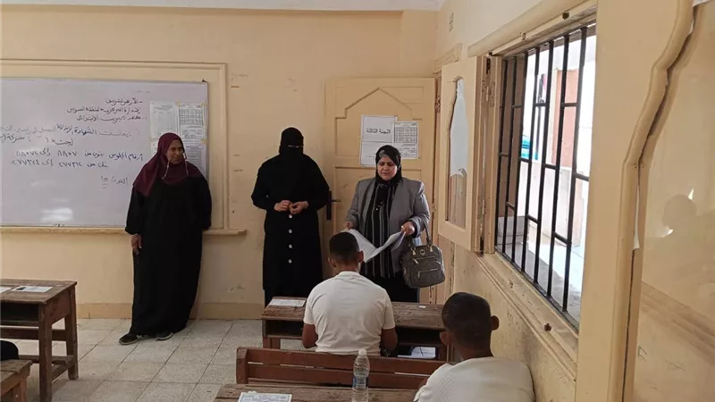 السويس الأزهرية تتابع سير امتحانات الشهادتين الابتدائية والإعدادية 