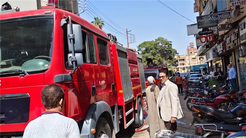 ماس كهربائي.. حريق فى شقة سكنية بالمنوفية وتدخل عاجل من المسئولين 
