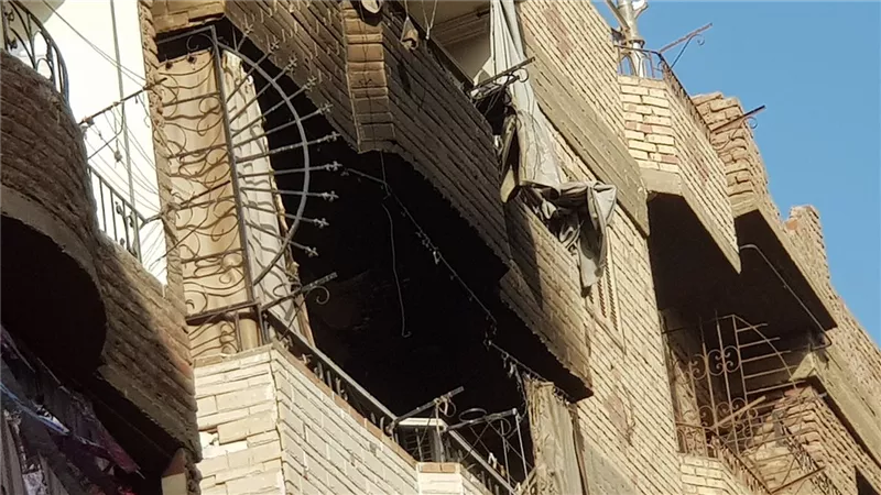 النيران أيقظتهم.. حريق يلتهم شقة سكنية بالأقصر وخسائر تتجاوز 250 ألف جنيه