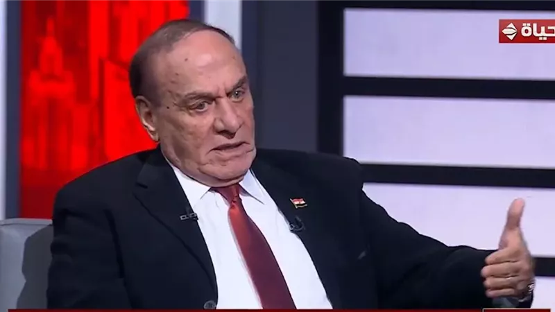  سمير فرج: أزمة مضيق هرمز تحولت للعبة شد الحبل