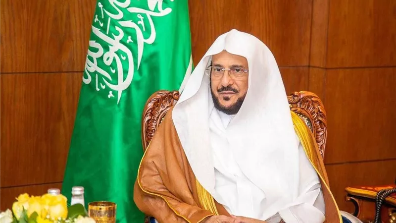 وزير الشؤون الإسلامية السعودي : الملك سلمان حمل لواء خدمة القرآن منذ 60 عاماً