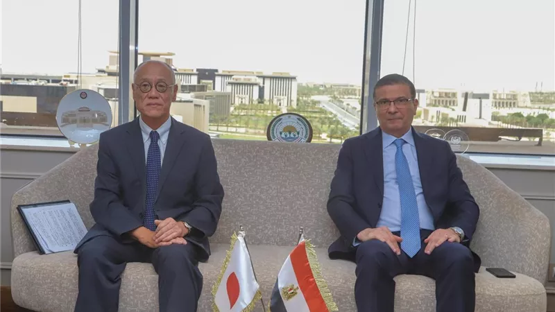 وزير الزراعة يبحث مع سفير اليابان تعزيز التعاون الزراعي المشترك