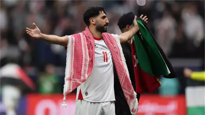 إنفراد.. بعد إرتباطه بالأهلي.. يزن النعيمات لاعبًا جديدًا في الدوري الإماراتي