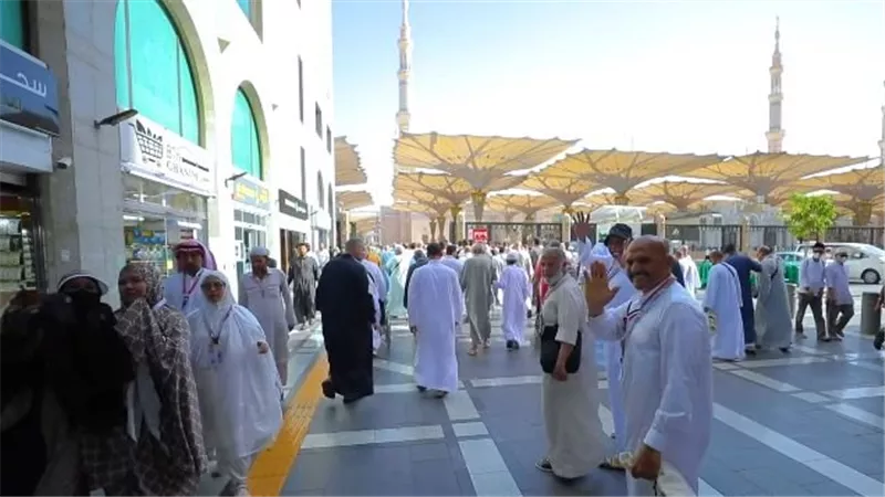 الداخلية تواصل تقديم الرعاية والتيسيرات لحجاج القرعة بالمدينة المنورة|فيديو 
