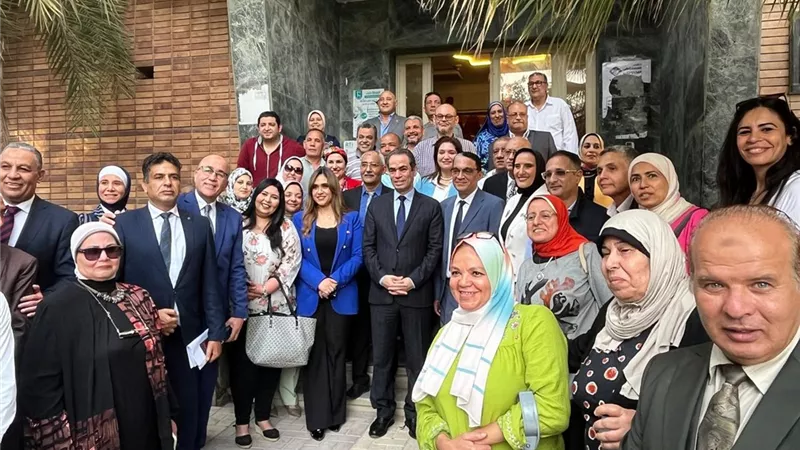 «عودة ماسبيرو».. أحمد المسلماني يستعرض رؤيته أمام العاملين بالقناة الخامسة