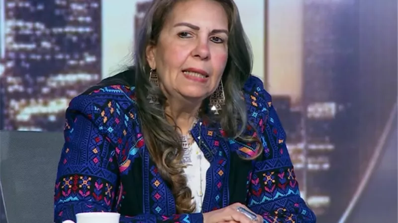 نيفين مسعد: التعامل مع الأقباط كجماعة منفصلة يعمق العزلة الاجتماعية