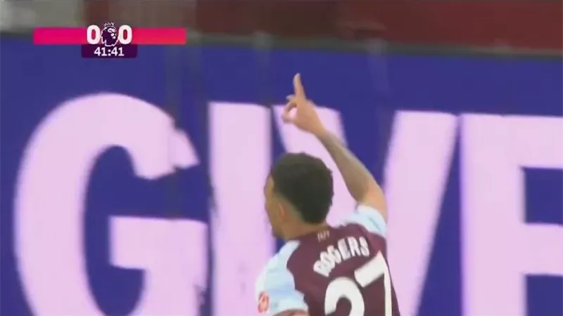 أهداف وملخص مباراة ليفربول وأستون فيلا الشوط الأول في الدوري الإنجليزي 2025-26