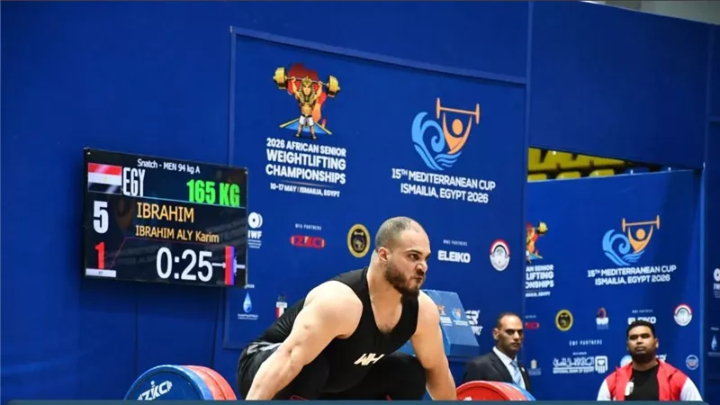 كريم كحلة يحصد 3 ذهبيات ببطولة إفريقيا لرفع الأثقال ويحطم الرقم الإفريقي