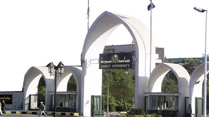 جامعة أسيوط تُطلق برنامجًا لتأهيل المراجعين الجدد على مواصفة «أيزو 9001:2015»