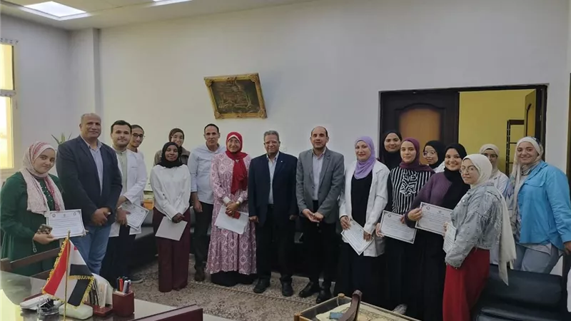 دورات متخصصة وورش تطويرية بجامعة بني سويف لدعم المهارات التطبيقية