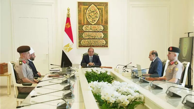 السيسي يتابع مع الأزهري تطوير أصول هيئة الأوقاف والقاهرة التاريخية