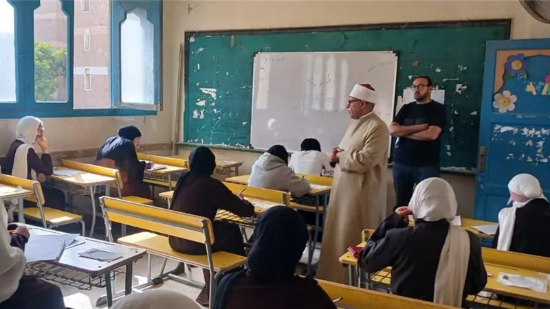 متابعات ميدانية مكثفة لامتحانات الشهادتين الابتدائية والإعدادية الأزهرية