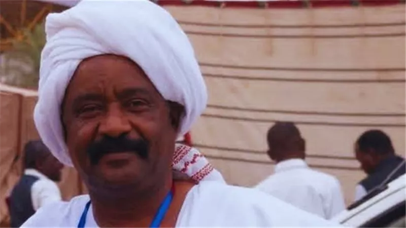   القيادي القبلي بقبيلة المسيرية.. انشقاق إسماعيل محمد يوسف عن الدعم السريع
