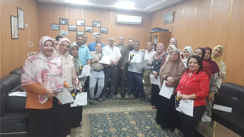 تقديرا لجهودهم.. مستشفيات بنى سويف الجامعية تكرم إدارة الشئون المالية