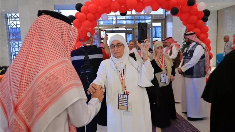 وزيرة التضامن تطمئن على حجاج الجمعيات الأهلية بمكة المكرمة والمدينة المنورة