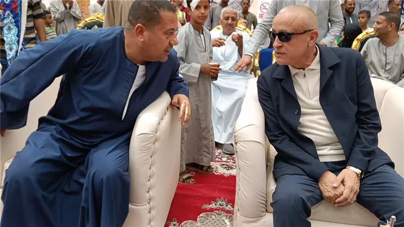 بحضور النائب ناصر الضوي.. محافظ الأقصر يفتتح 3 محطات صرف صحي بإسنا 