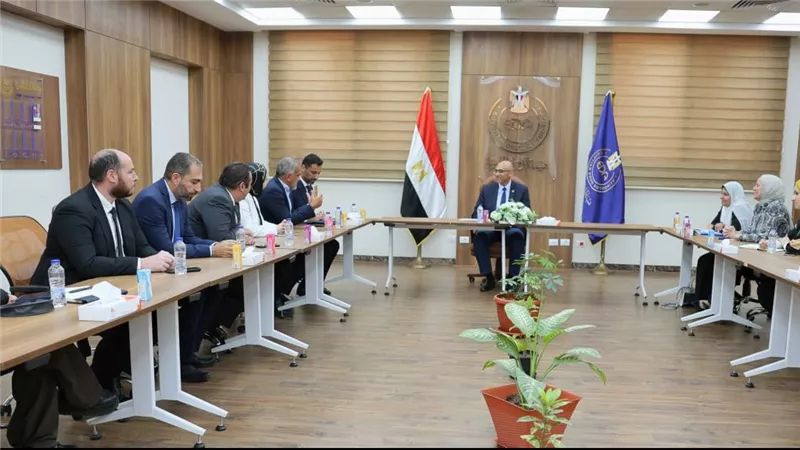 هيئة الدواء تبحث تعزيز التعاون مع «جونسون آند جونسون» لدعم الاستثمار الدوائي