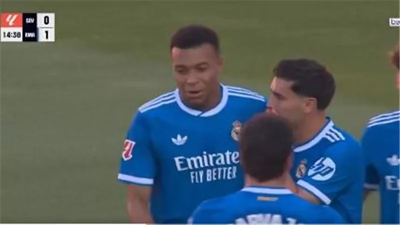 نتيجة وأهداف مباراة ريال مدريد وإشبيلية الشوط الثاني (1-0) في الدوري الإسباني