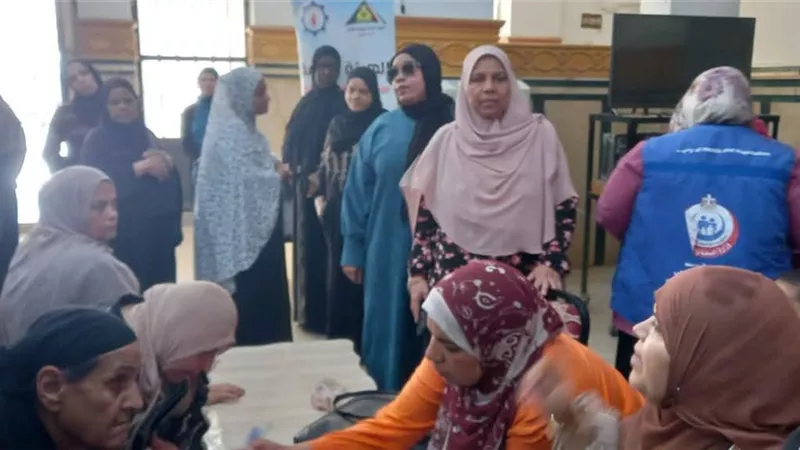  قافلة طبية مجانية بالرمد تقدم أكثر من 1000 خدمة للمواطنين بالأربعين بالسويس