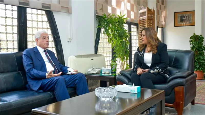 منال عوض تبحث مع مستشار رئيس الجمهورية موقف المشروعات التنموية بالمحافظات