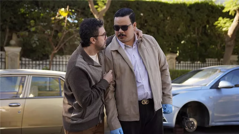 مكنش ليه دور.. كيف تسبب هشام ماجد في تغيير مسار «أشغال شقة» من أجل مصطفى غريب؟