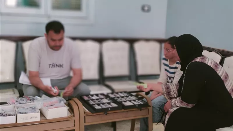 قافلة سكانية شاملة بقرية فيشا تقدم خدمات طبية وتموينية وتوعوية للمواطنين