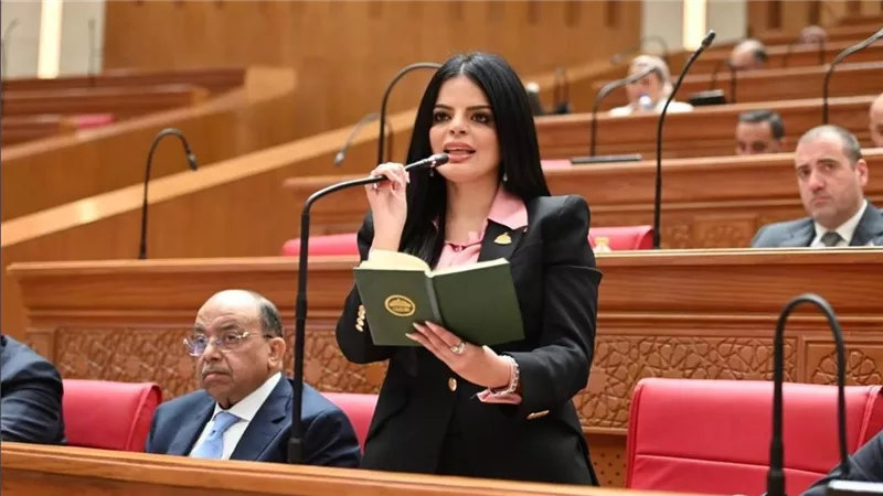 زينب بشير تشيد بتوجيهات الرئيس اليوم للحكومة بالتوسع في استخدام الطاقة المتجددة