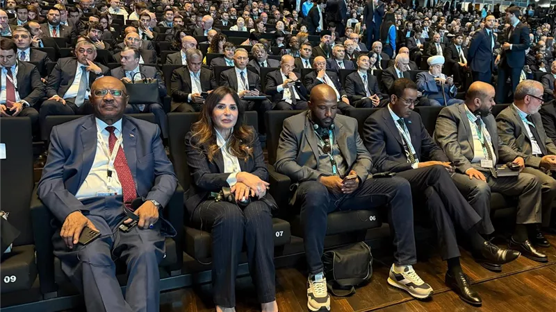 وزيرة الإسكان تشارك في افتتاح المنتدى الحضري العالمي 