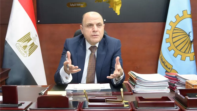 محافظ الغربية يعقد اجتماعًا عاجلًا مع وكيل وزارة الطب البيطري 