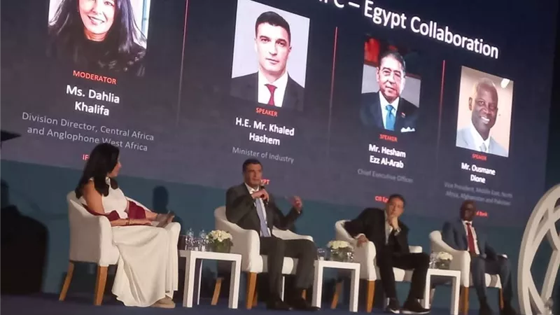 وزير الصناعة: نستهدف دمج مصر بسلاسل القيمة العالمية وتمكين القطاع الخاص
