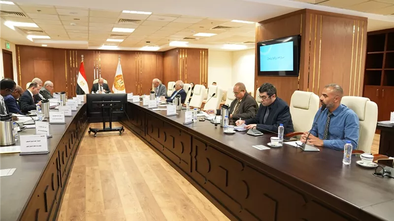 وزير العمل: 2.5 مليار جنيه إعانات طوارئ لـ 3999 منشأة عمالية