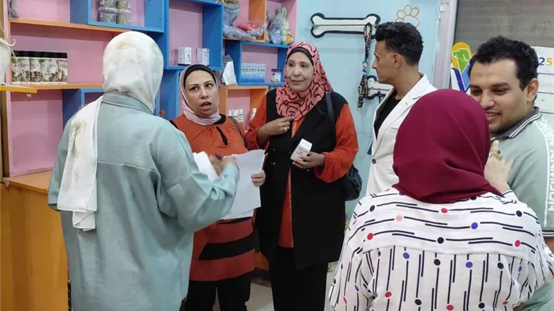 تكثيف الحملات الرقابية على العيادات البيطرية ومراكز بيع الأدوية بالسويس