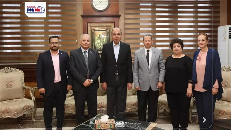 محافظ المنيا يستقبل وفد نقابة المهندسين لبحث سبل التعاون في دعم خطط التنمية