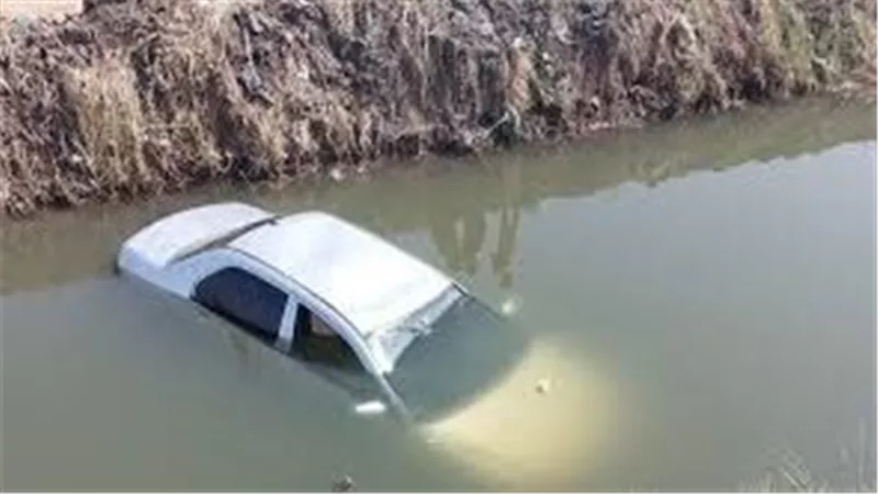 مصرع سائق غرقا بعد سقوط سيارته فى ترعة المريوطية بالبدرشين