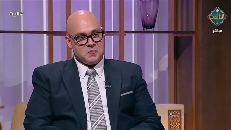 عمرو غنيم: دلع الأجداد للأحفاد تعويض عن قسوة التربية في الماضي