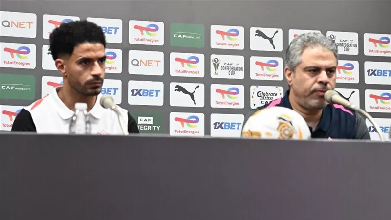 معتمد جمال يعقد جلسات فردية مع لاعبي الزمالك قبل مواجهة سيراميكا بالدوري 