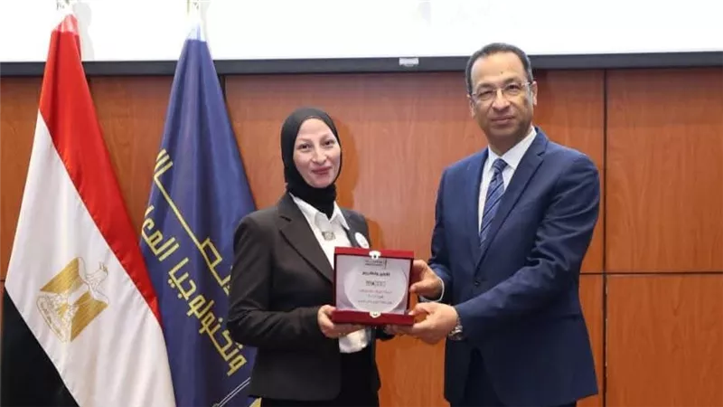 رأفت هندي: «قدوة.. تك» نموذج ناجح لدعم المرأة بالتكنولوجيا والذكاء الاصطناعي