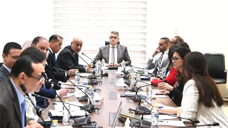 حقوق الإنسان بالنواب تناقش تفعيل الاستراتيجية الوطنية الخاص بالمرأة والسلام والأمن