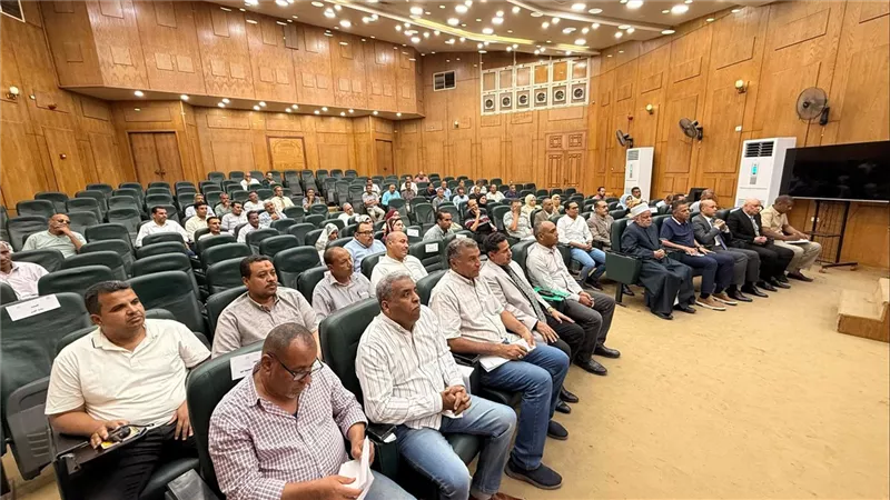 محافظ قنا يشدد على الاستعدادات النهائية لاستقبال عيد الأضحى المبارك