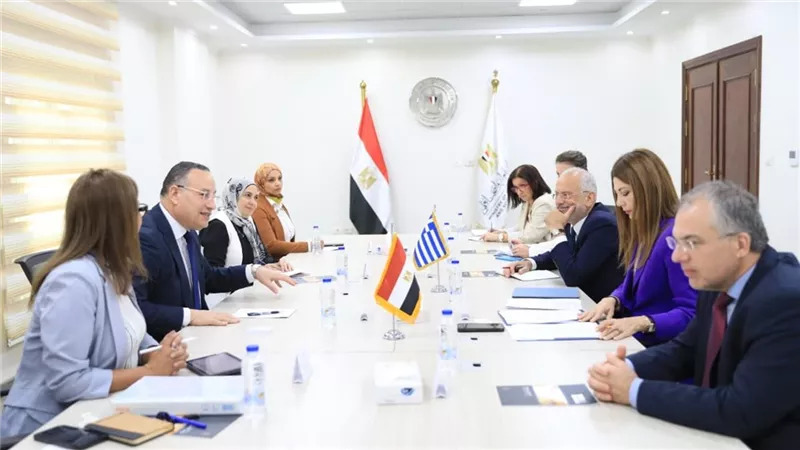 وزير التعليم العالي يستقبل نظيره اليوناني لبحث سبل التعاون المشترك 