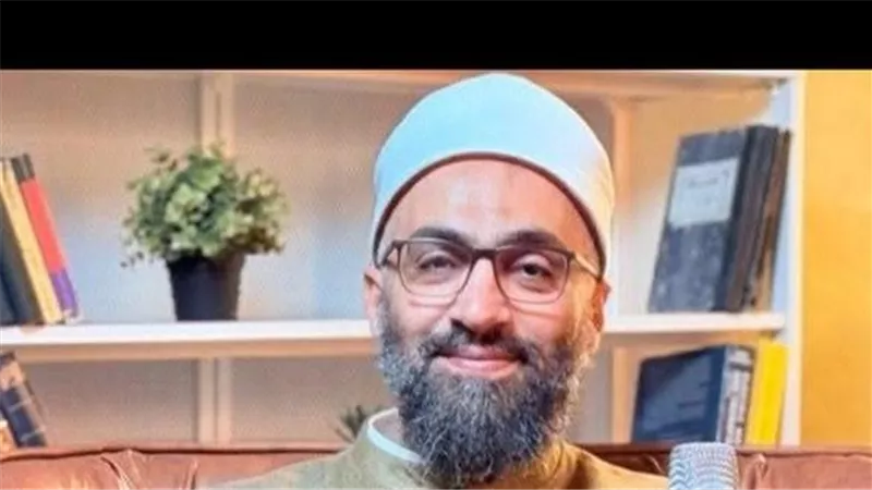 طفل يتعرض لهجوم كلاب.. والوالد يناشد حماية الأطفال