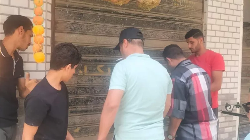 استخدم مصدر مياة غير صالح ادميا.. سلامة الفذاء تغلق محل عصائر بالشرقية