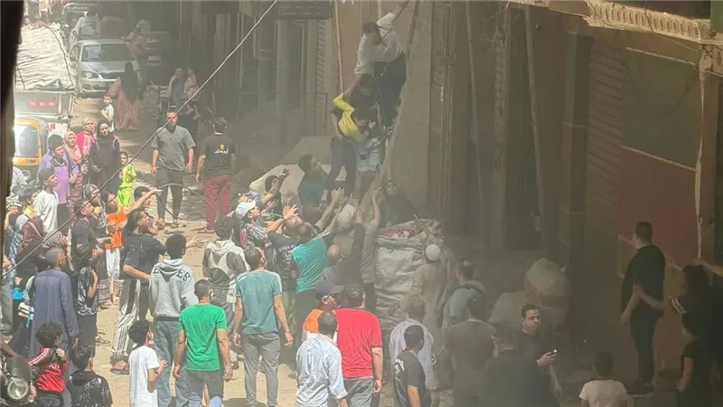 مصرع طفلتين وإصابة والديهما جراء حريق بمنزلهما بالكوم الأحمر ببنى سويف 