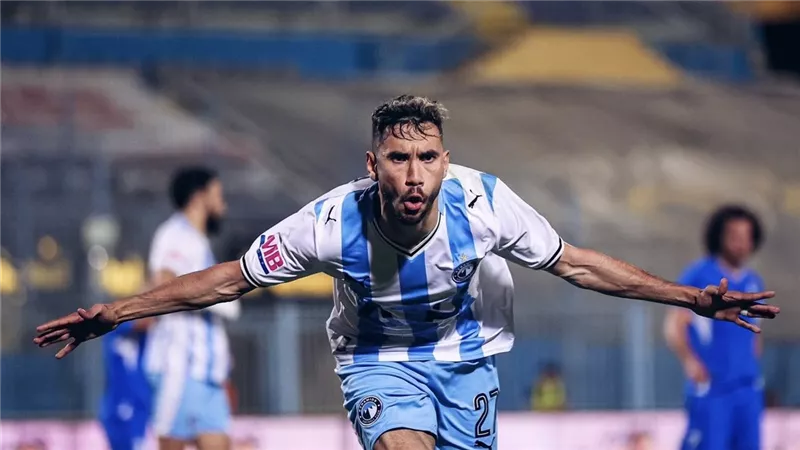 نتيجة وأهداف مباراة بيراميدز وسموحة الشوط الثاني (2-1) في الدوري المصري