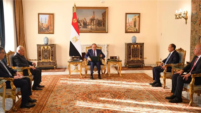 رسالة خطية من الرئيس الجزائري للرئيس السيسي تؤكد على عمق العلاقات بين البلدين