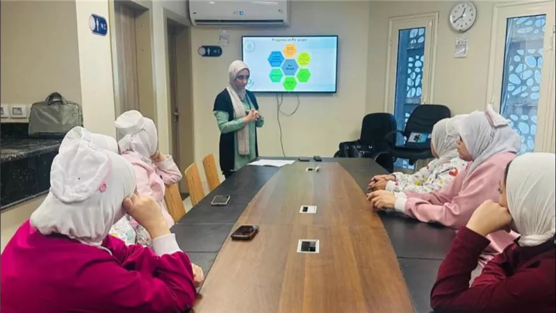  تدريب 104 أطباء لتعزيز معايير السلامة الدوائية بمجمع الشفاء الطبي ببورسعيد