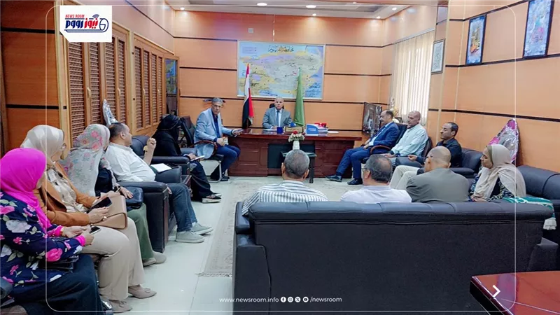 الفيوم تبحث خطط دعم مهارات ضعاف القراءة والكتابة للمرحلة الابتدائية