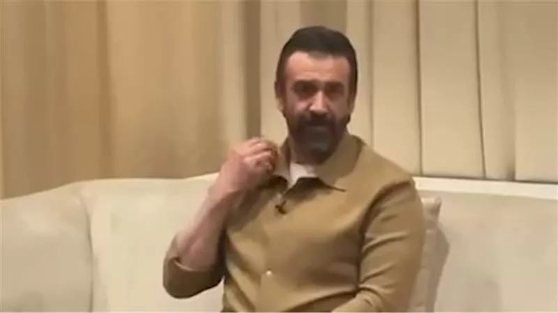 كريم عبد العزيز يشيد بسؤال محرر نيوز رووم: مفيش حاجة اسمها نمبر وان