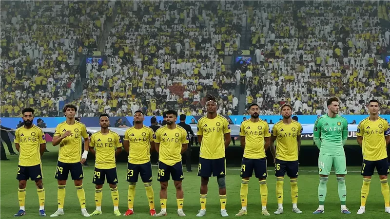 أهداف وملخص مباراة النصر وضمك الشوط الأول في الدوري السعودي 2025-26