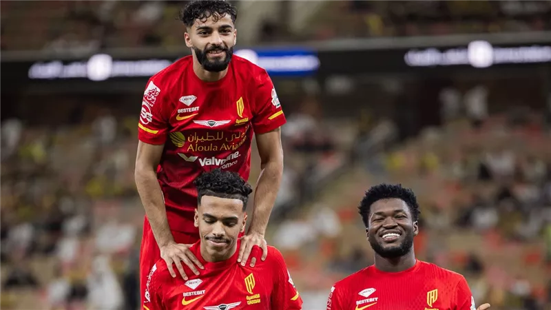 نتيجة وأهداف مباراة الاتحاد والقادسية الشوط الثاني (1-5) في الدوري السعودي